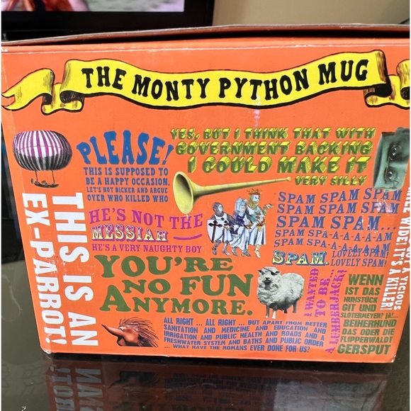 MONTY PYTHON MUG new in box 2013 coffee tea no flaws - Picture 4 of 10